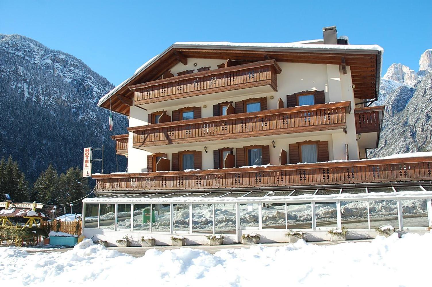 Albergo Ristorante Cacciatori Ауронцо-ді-Кадоре Екстер'єр фото